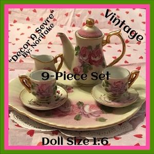 Vintage Child's Tea Set